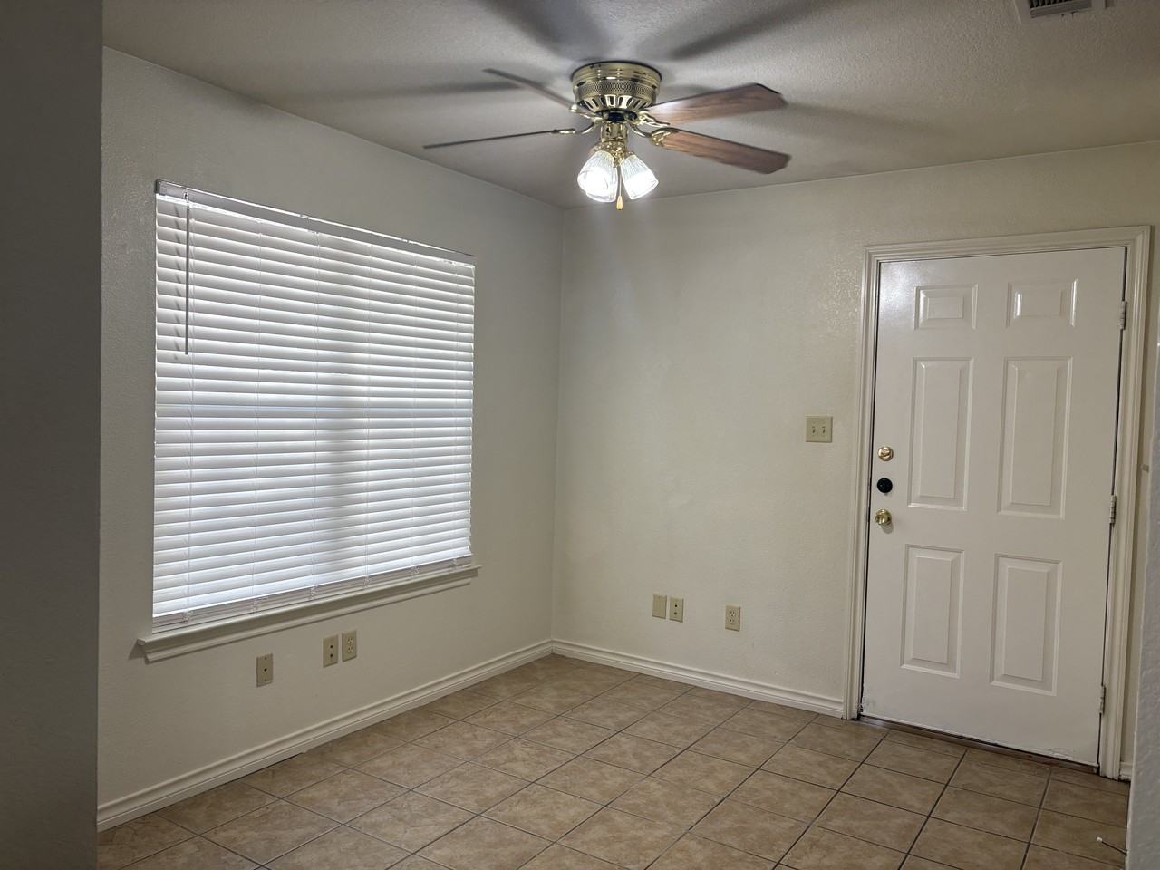3751 Oldenburg Ln #3751 - Photo 7 of 26