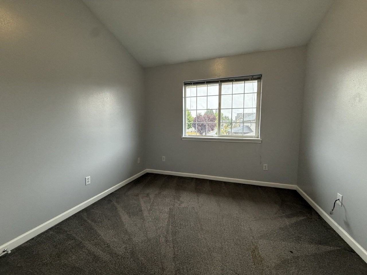 533 Autumn Ave - Photo 5 of 19