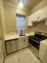 915 Geyer Ave #R - Photo 1 of 1