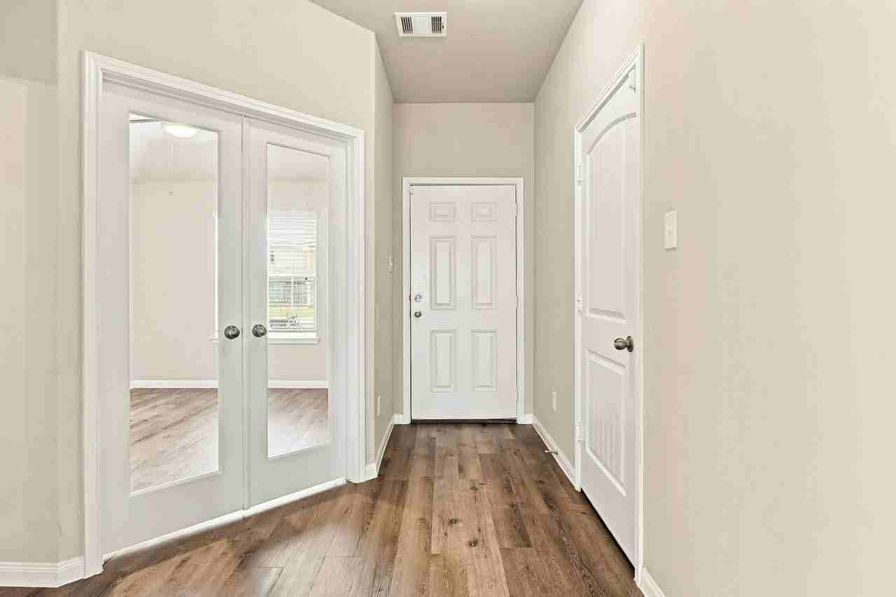 5323 Brooklyn Rose Dr - Photo 4 of 28