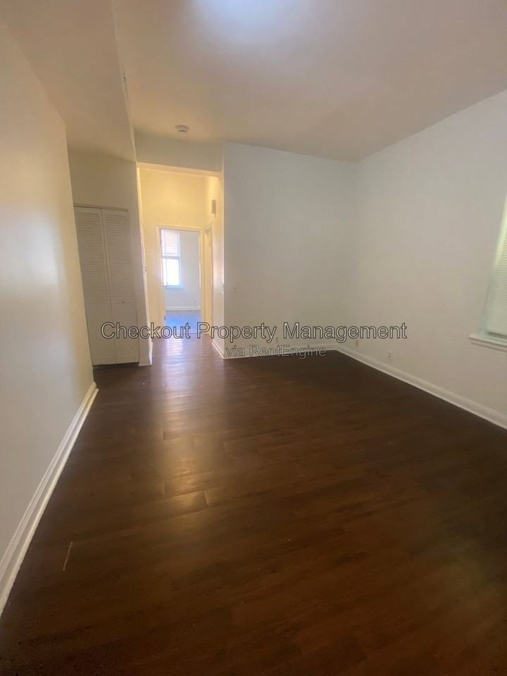 915 Geyer Ave #AR - Photo 4 of 7