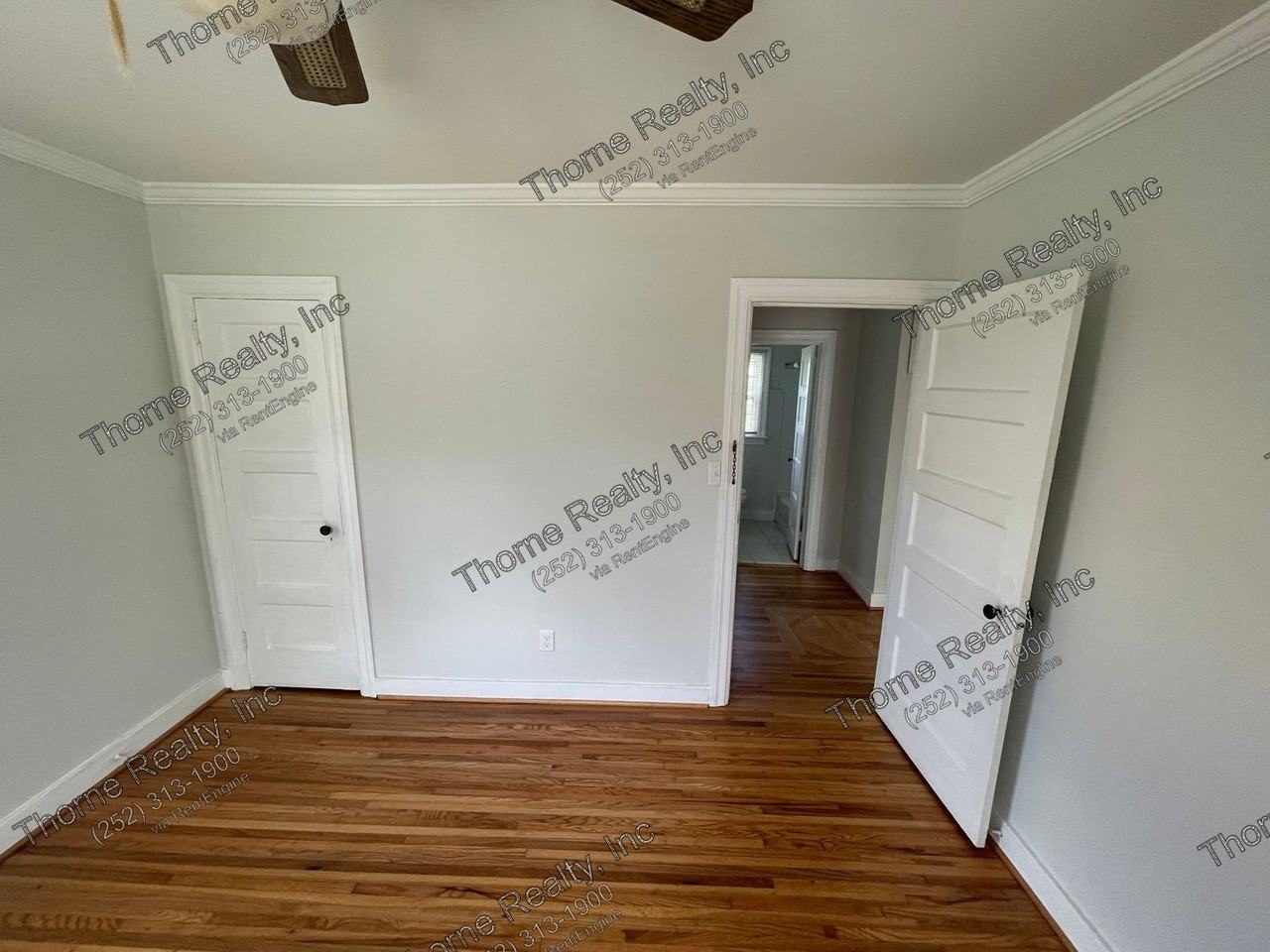 2233 Oak Dr - Photo 5 of 16
