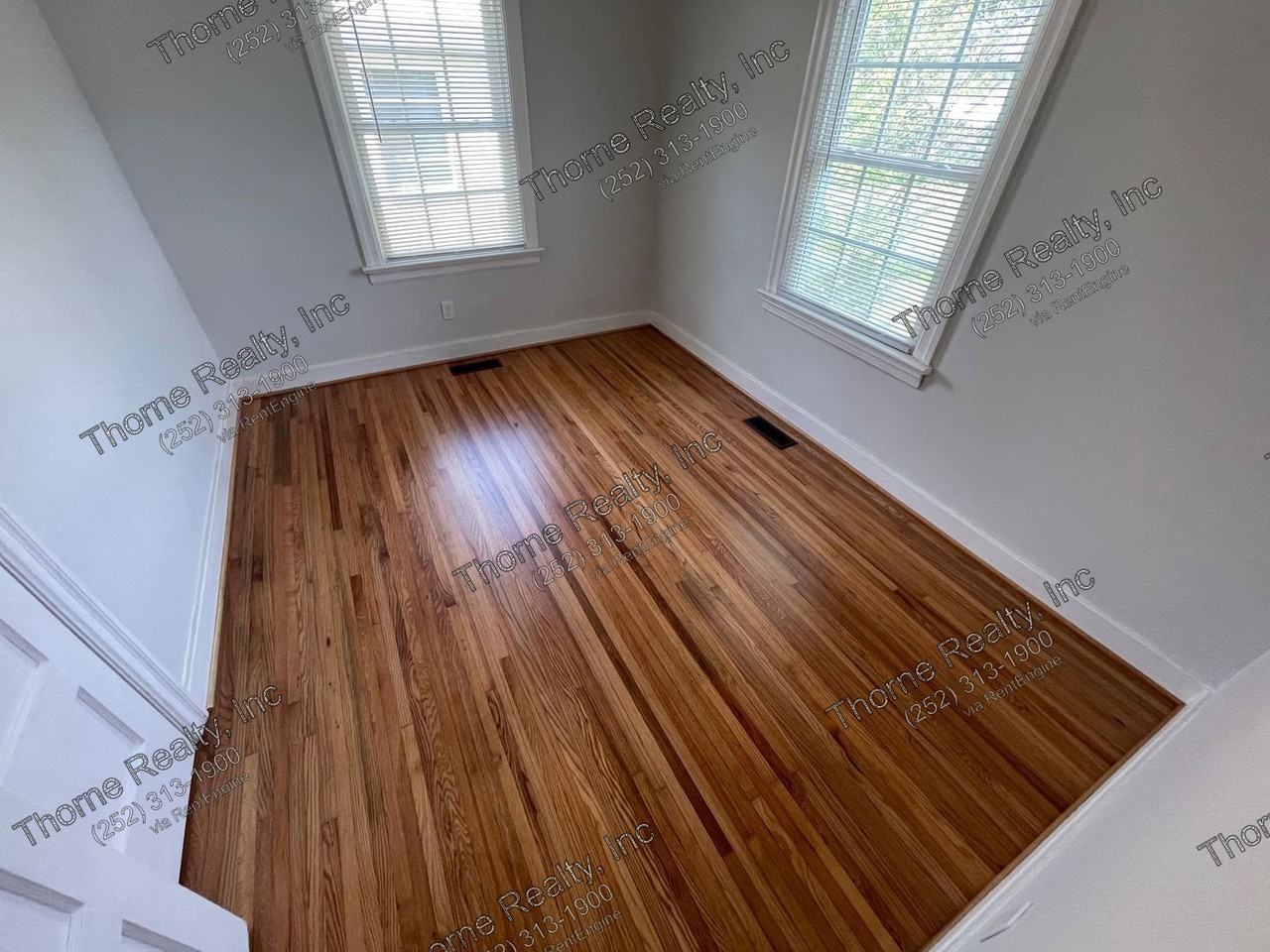 2233 Oak Dr - Photo 6 of 16