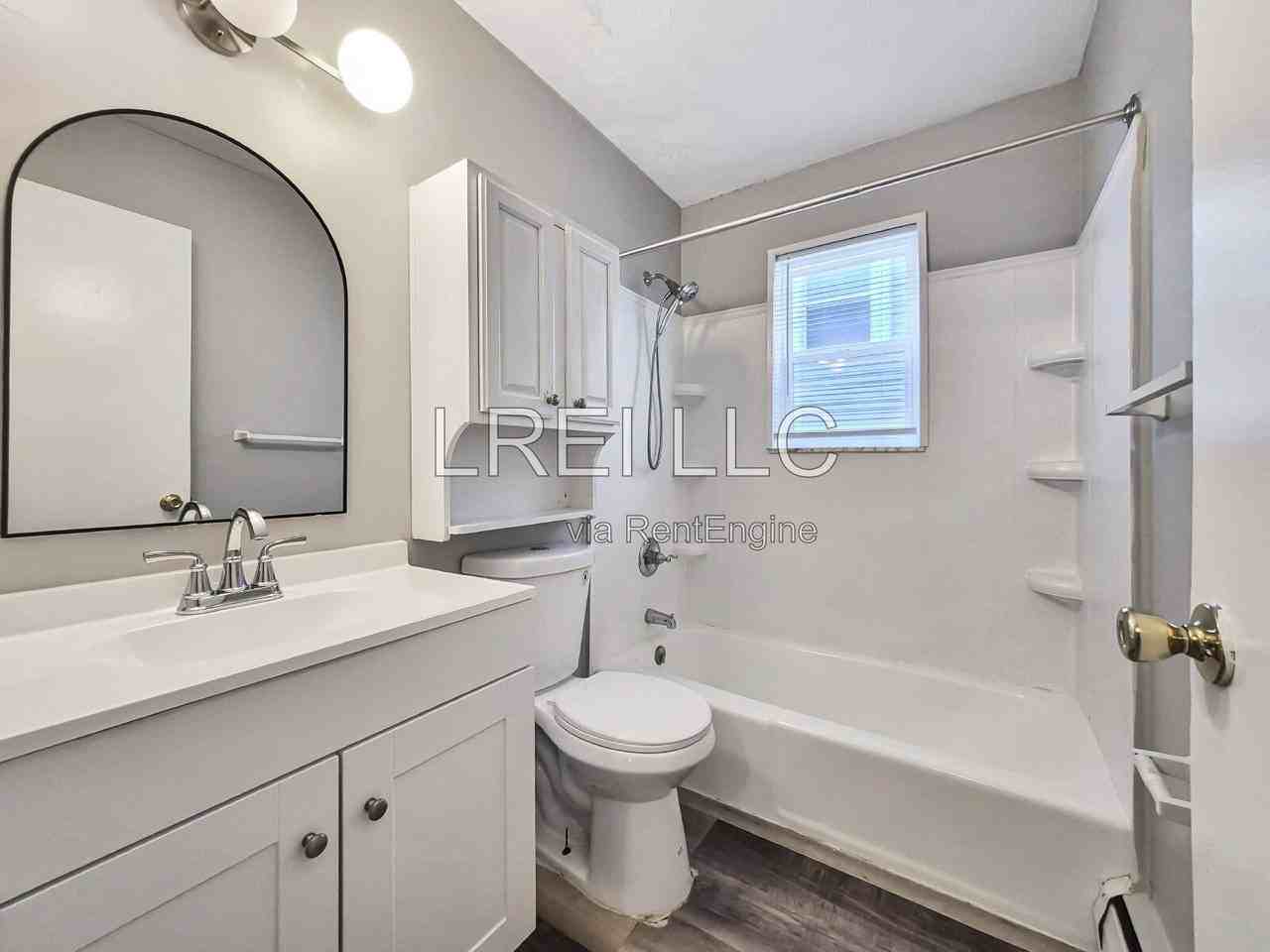4704 Southern Pkwy #B1 - Photo 7 of 13