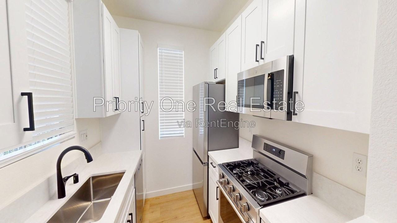10844 Sabre Hill Dr #231 - Photo 4 of 18