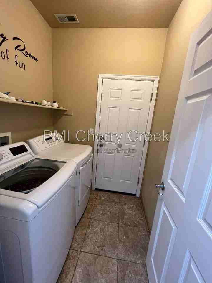 18647 E Vassar Dr - Photo 7 of 36