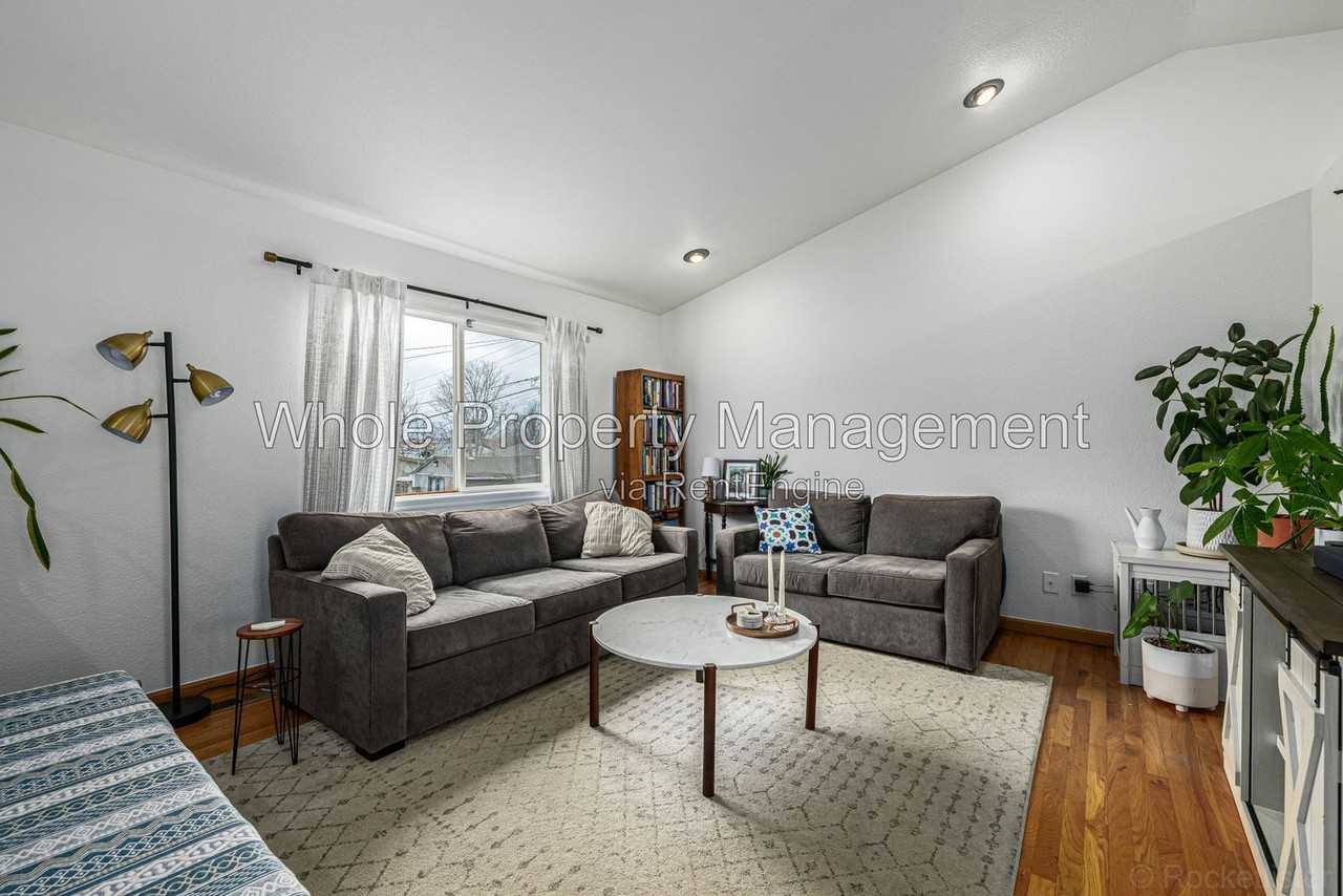 965 Wolff St #D - Photo 2 of 36