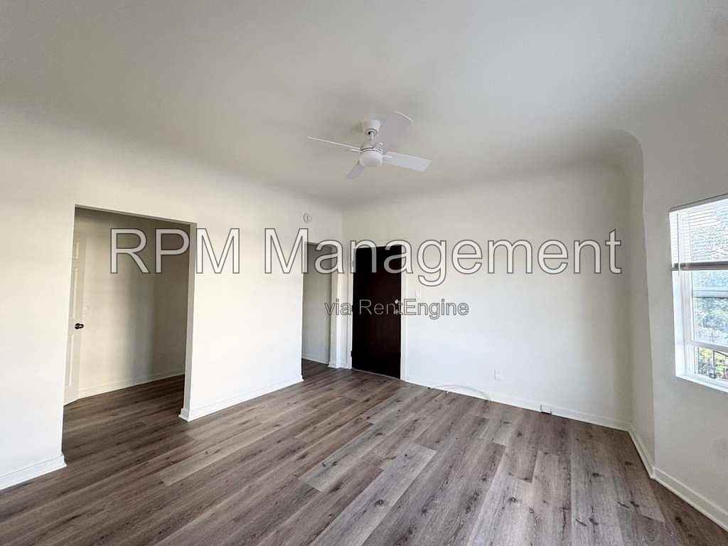 556 N Oxford Ave #101 - Photo 2 of 8