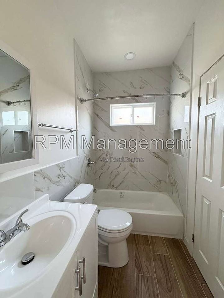 556 N Oxford Ave #101 - Photo 5 of 8
