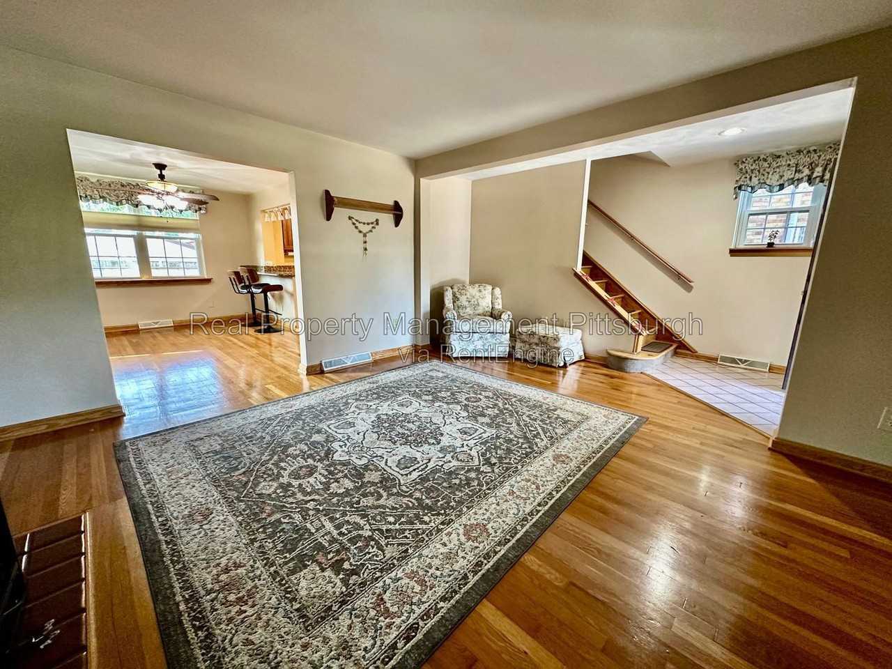 1130 Downlook St - Photo 3 of 28