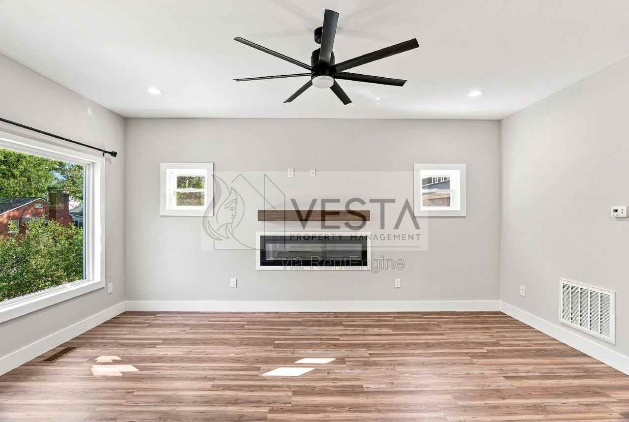 108 Tracy Ave - Photo 5 of 37