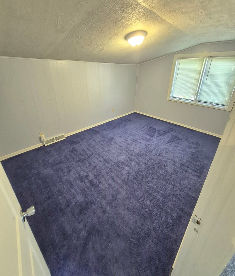 119 7th Ave Ne #NA - Photo 7 of 20