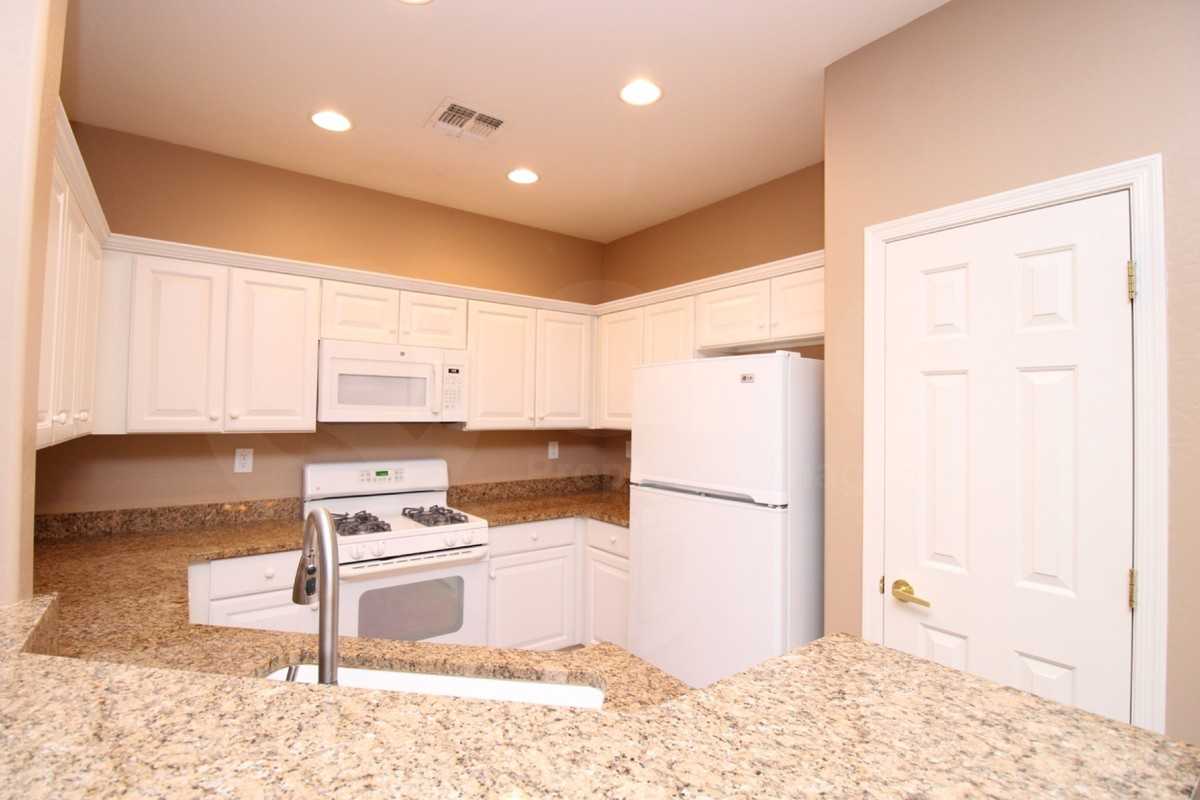 39516 N Prairie Ln - Photo 4 of 23
