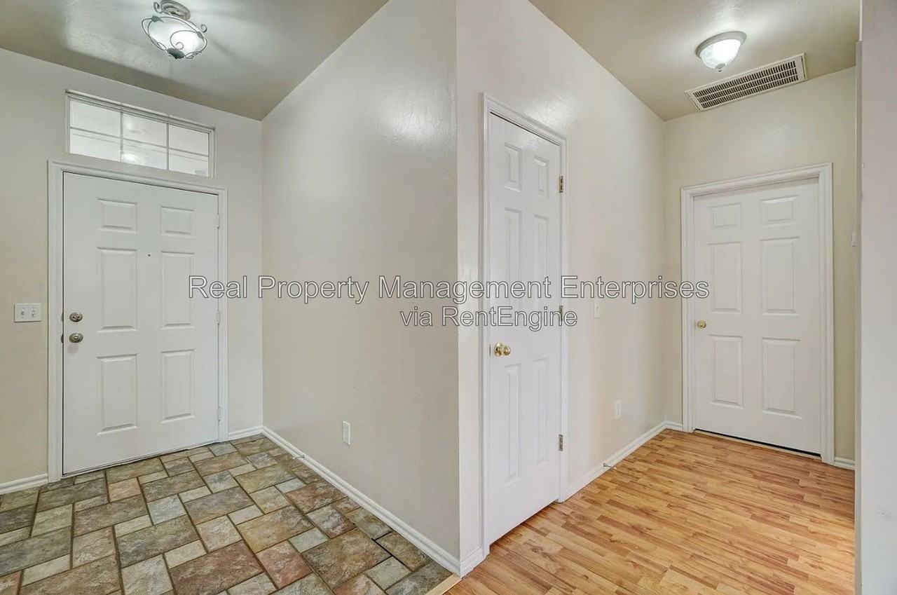 1921 Nw 173rd St - Photo 2 of 28
