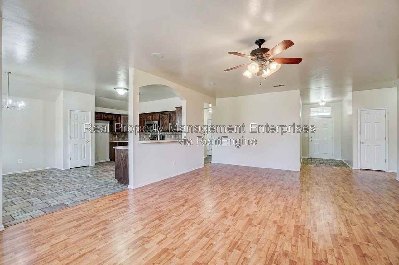 1921 Nw 173rd St - Photo 6 of 28