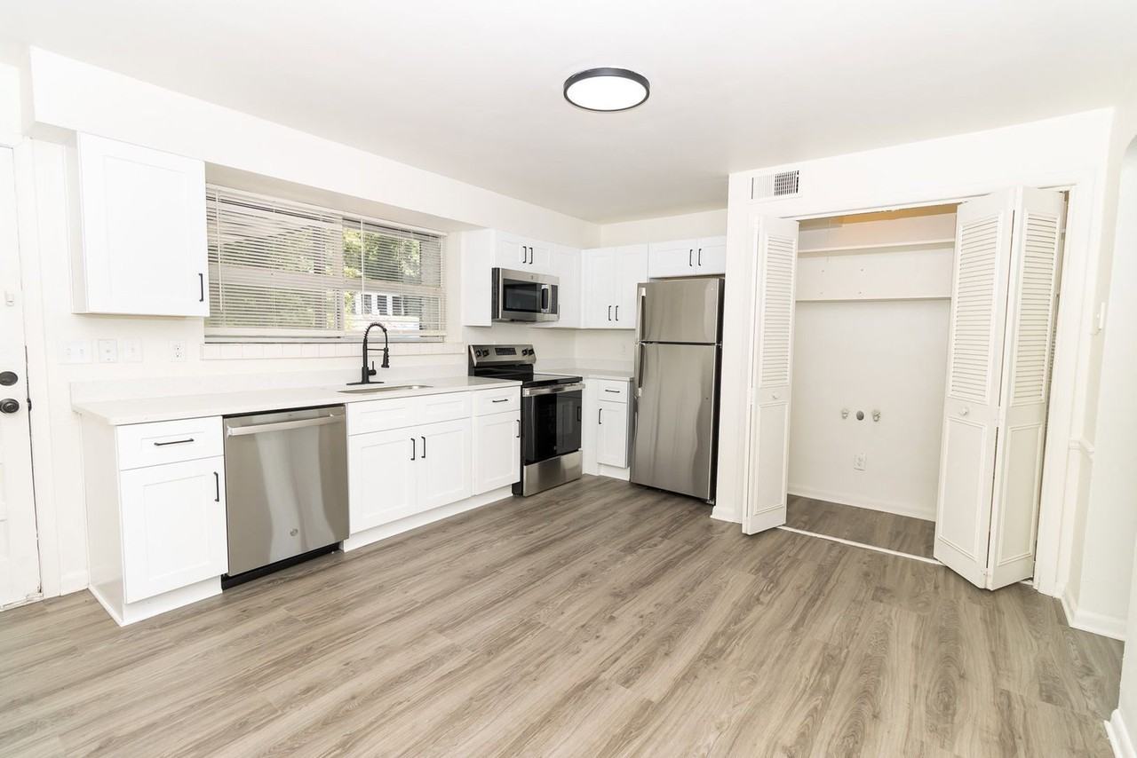 513 Donaldson Rd #1 - Photo 4 of 14
