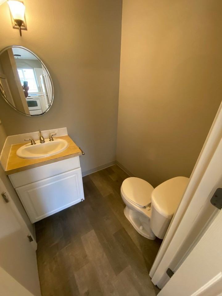 4310 Sacramento Ct Ne - Photo 7 of 19