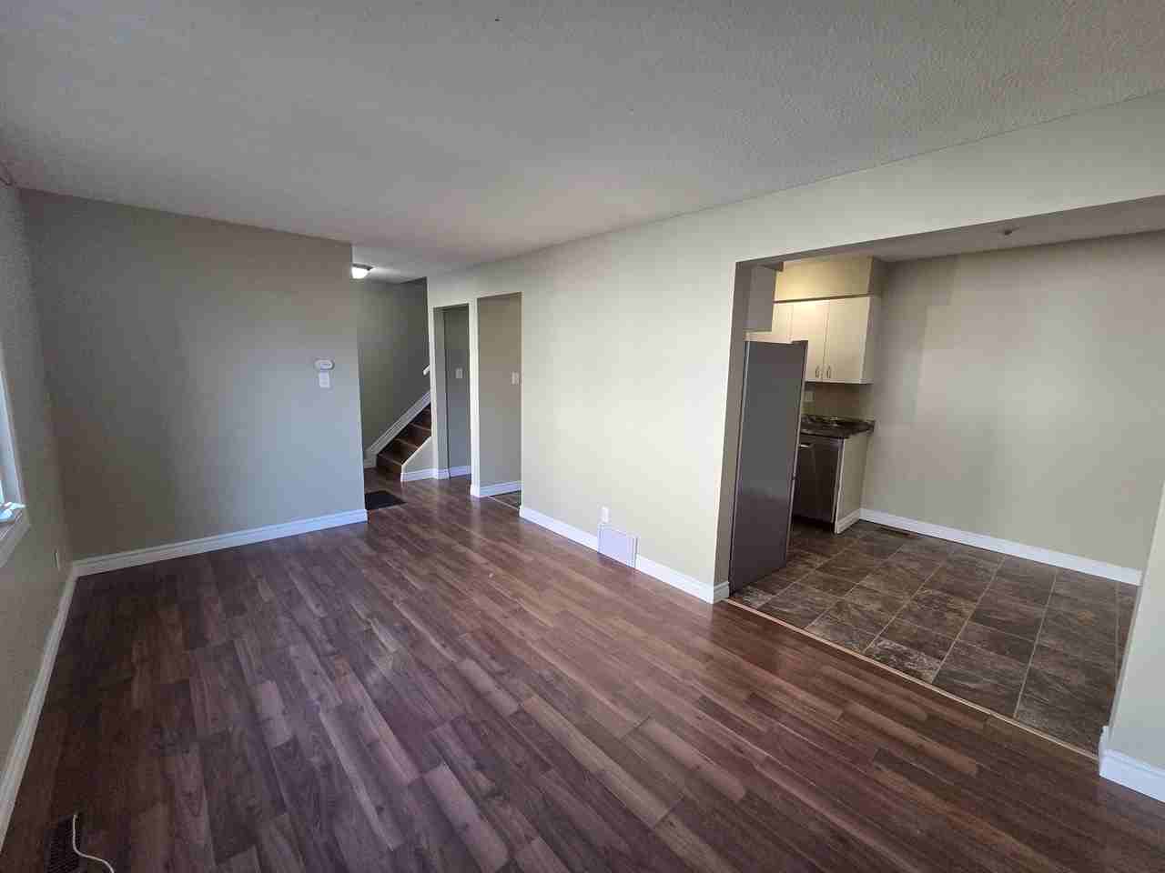 14105 82 St Nw - Photo 3 of 15