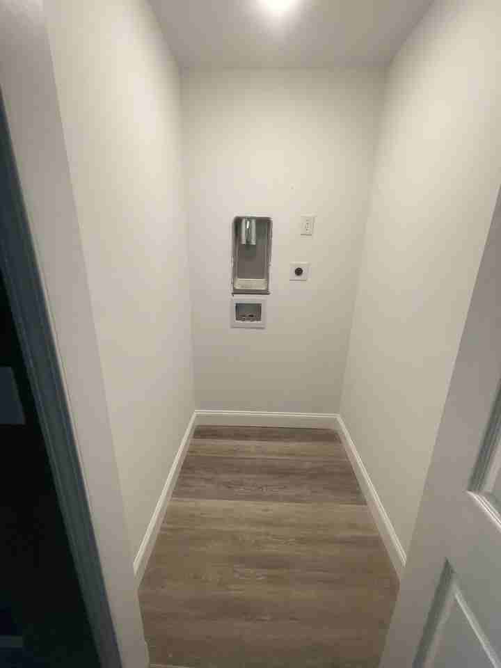 4718 James St - Photo 2 of 6