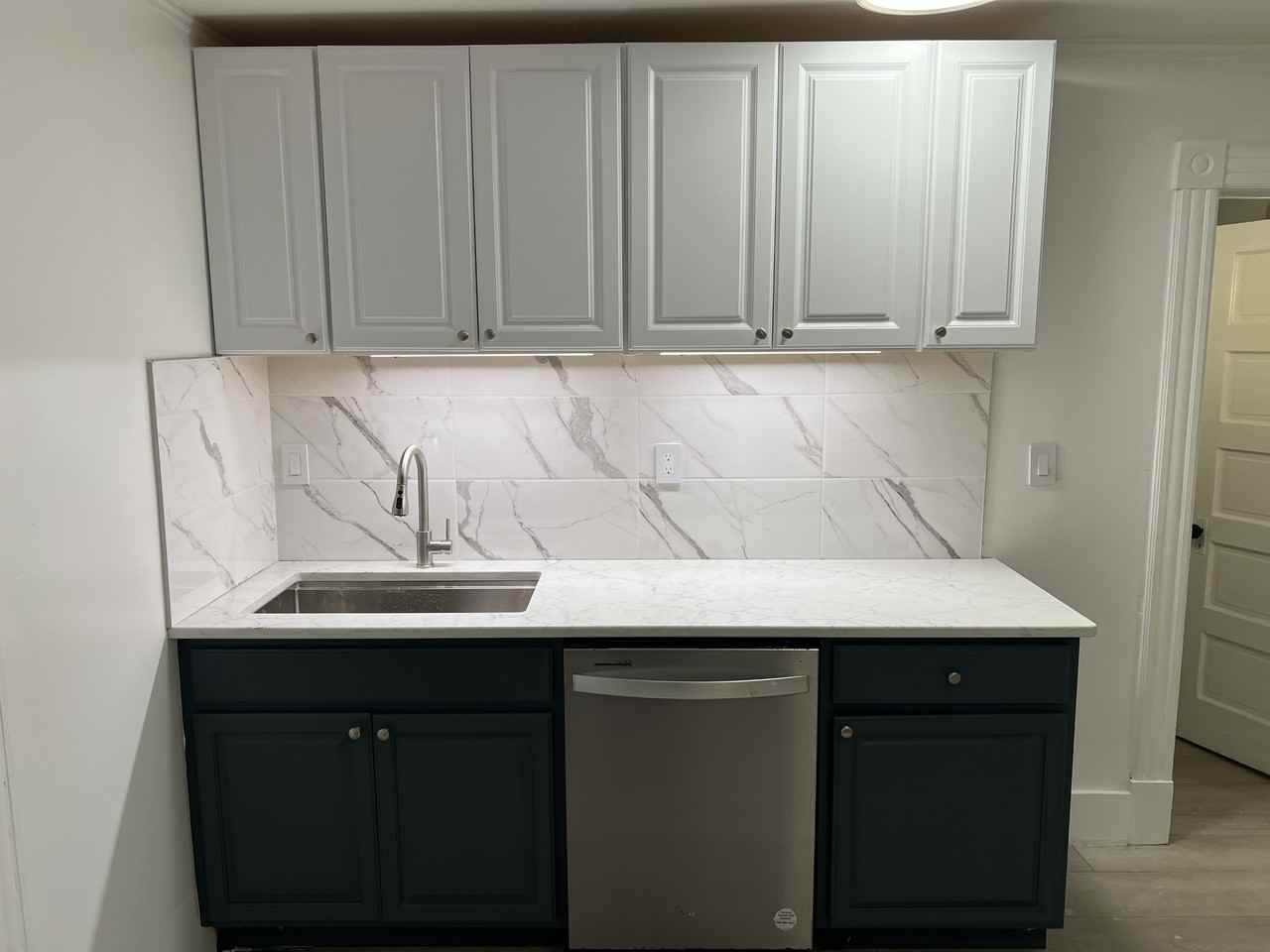 256 Oxford St #3 - Photo 6 of 22