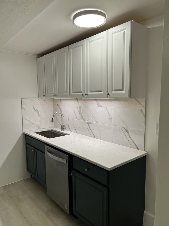 256 Oxford St #3 - Photo 7 of 22
