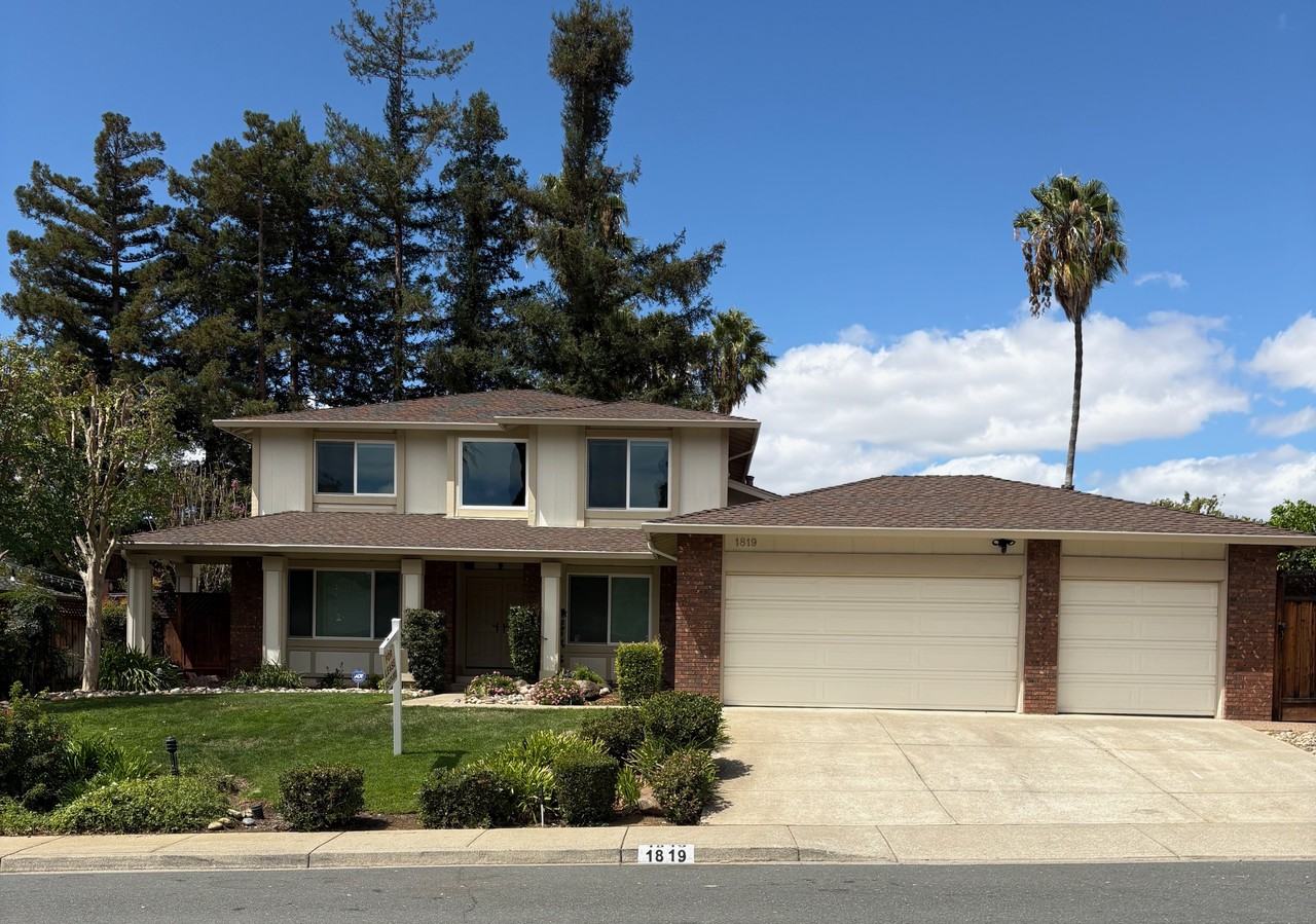 1819 Yolanda Cir #NA - Photo 4 of 50