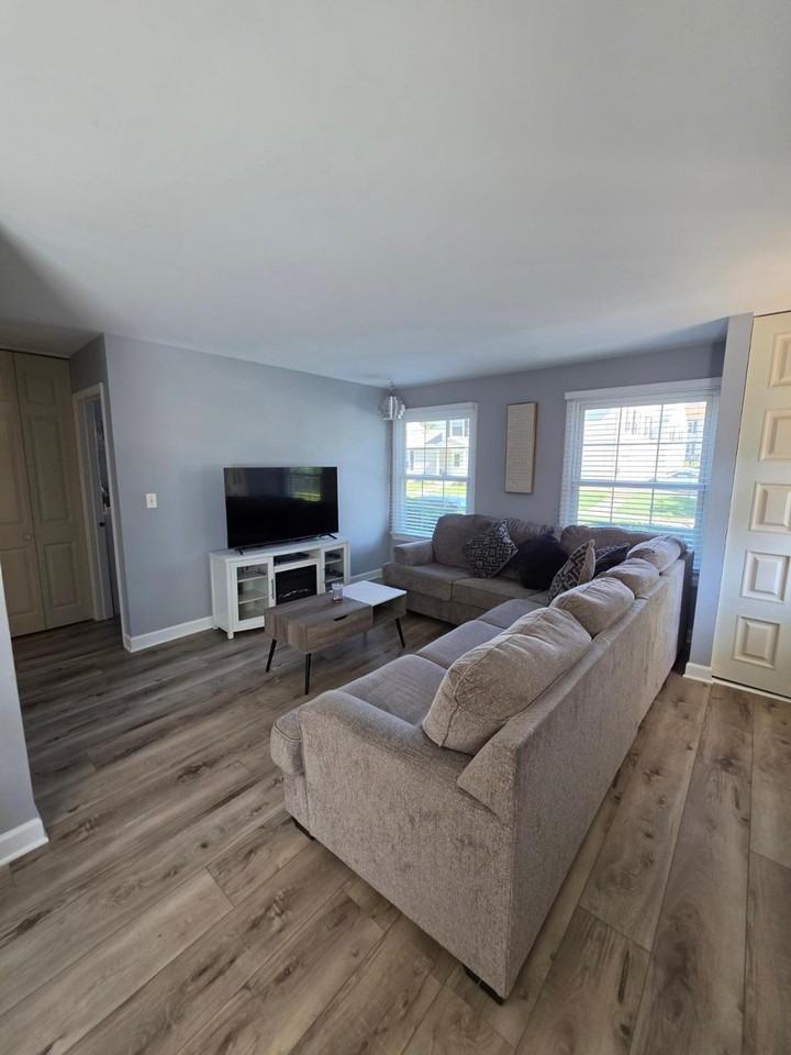 1268 Prairie Ave #A - Photo 2 of 13