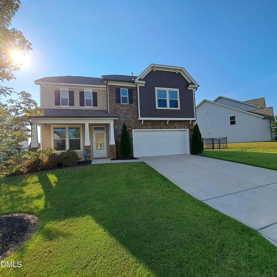 435 Hawksbill Dr