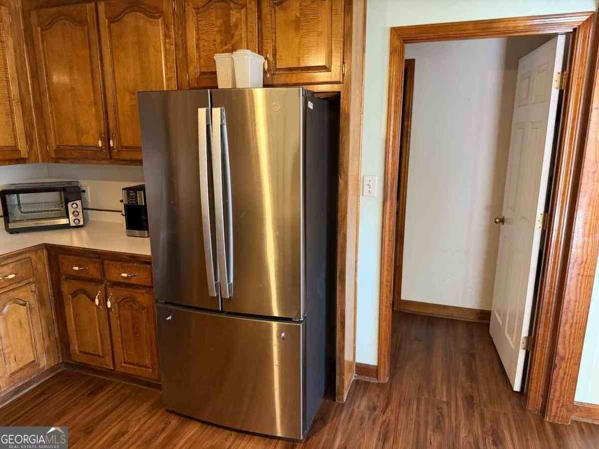 145 Gill Ln - Photo 2 of 8
