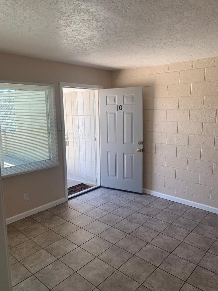 3418 Crest Ave Se #3 - Photo 3 of 13