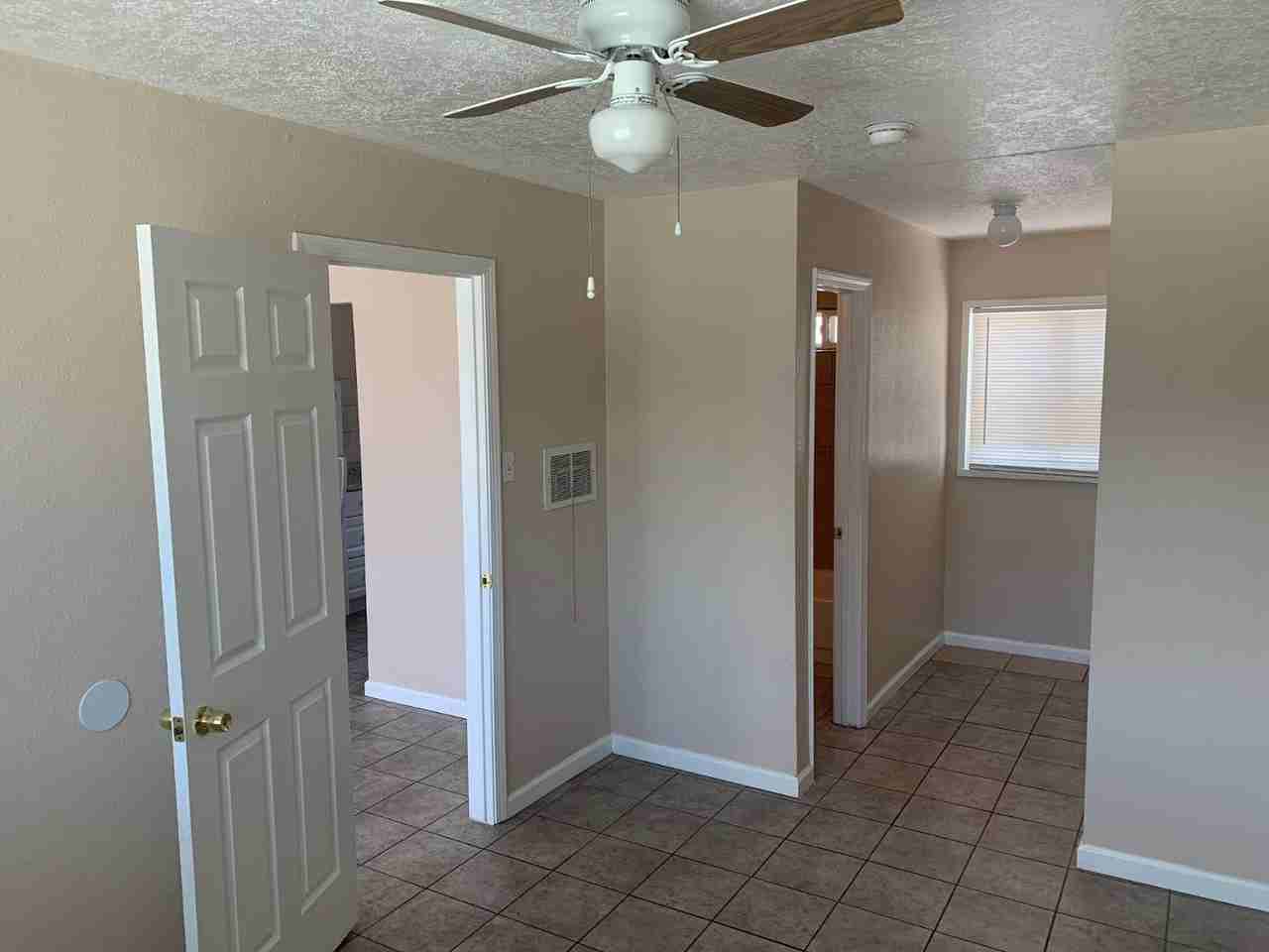 3418 Crest Ave Se #3 - Photo 7 of 13