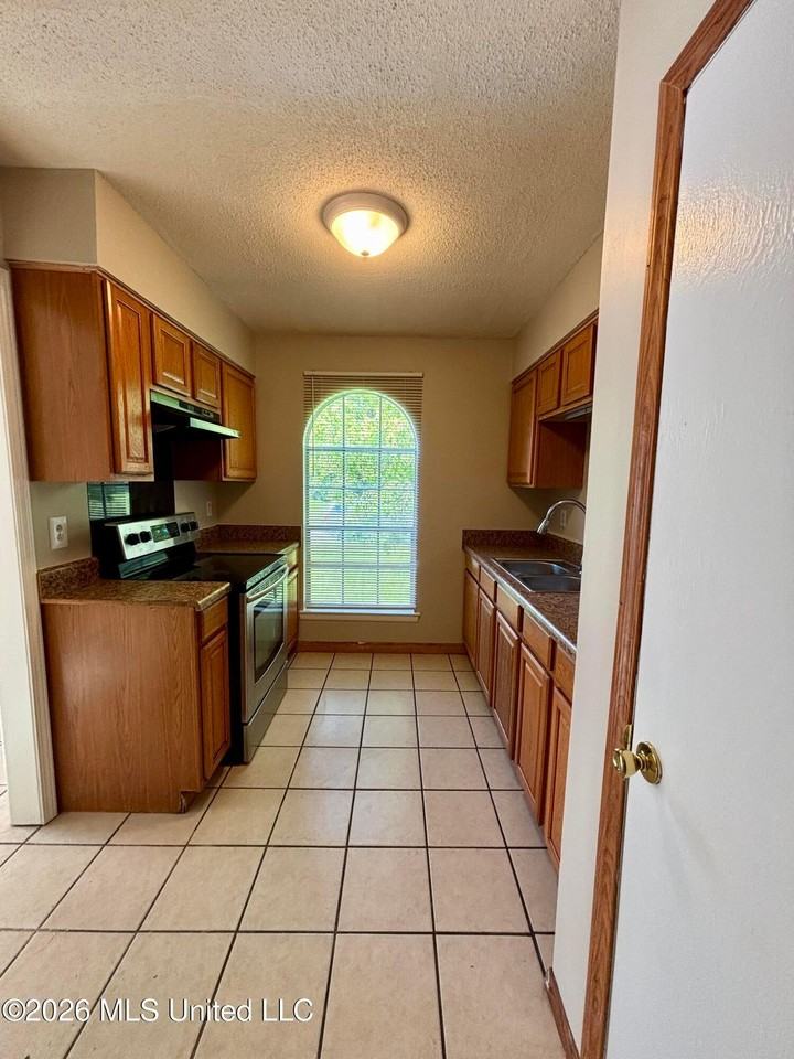 2536 El Viernes St - Photo 5 of 13