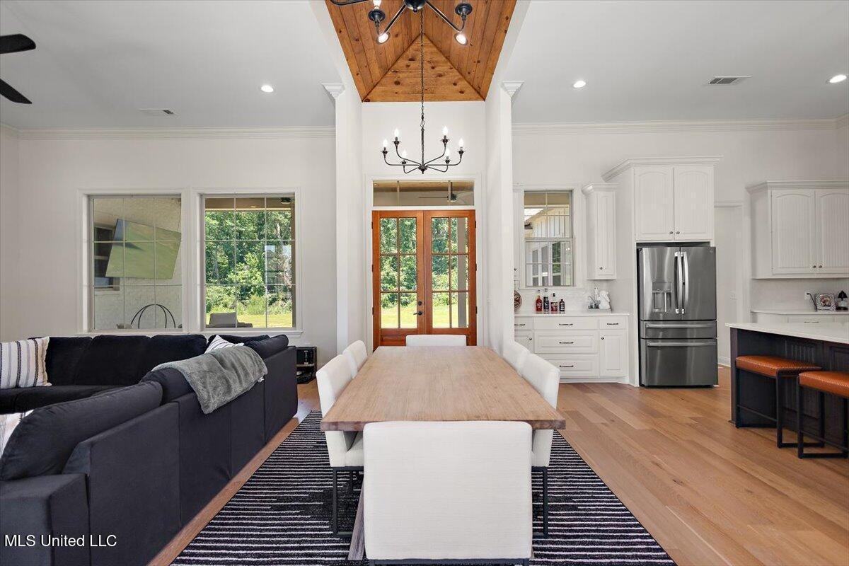 6603 Wirtz Rd - Photo 2 of 35