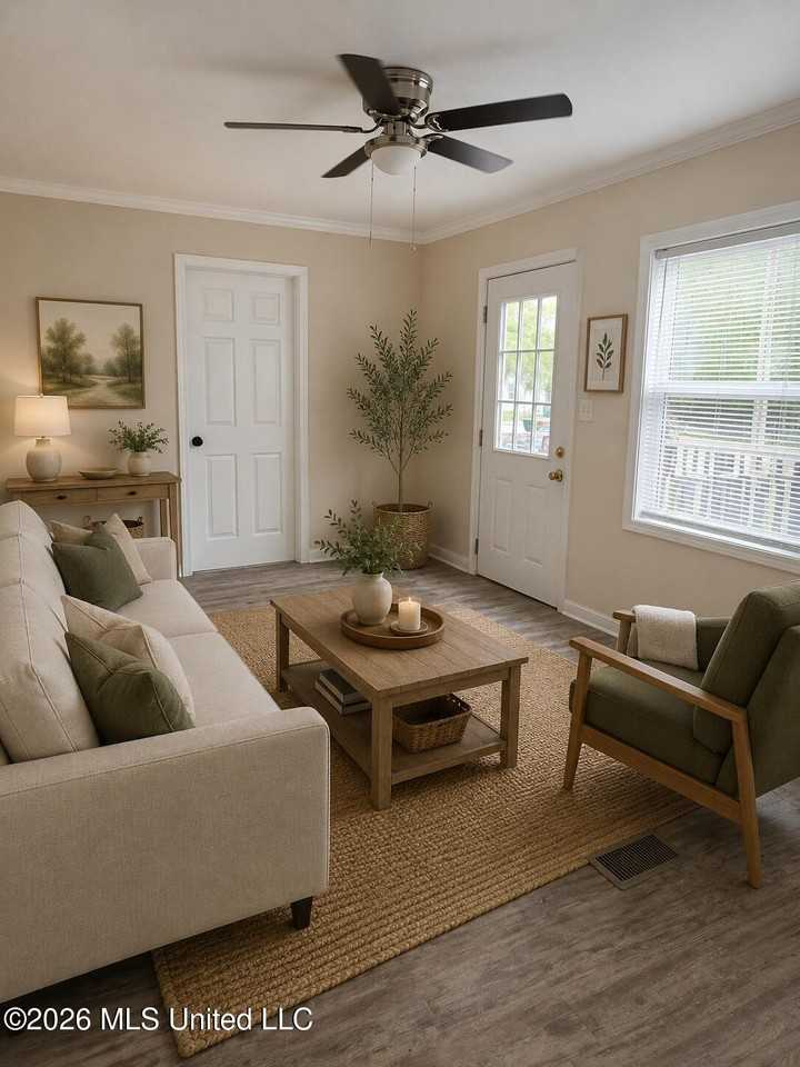 2229 33rd St - Photo 4 of 12