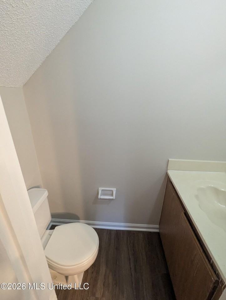 8061 Martha Ann Ln - Photo 7 of 10