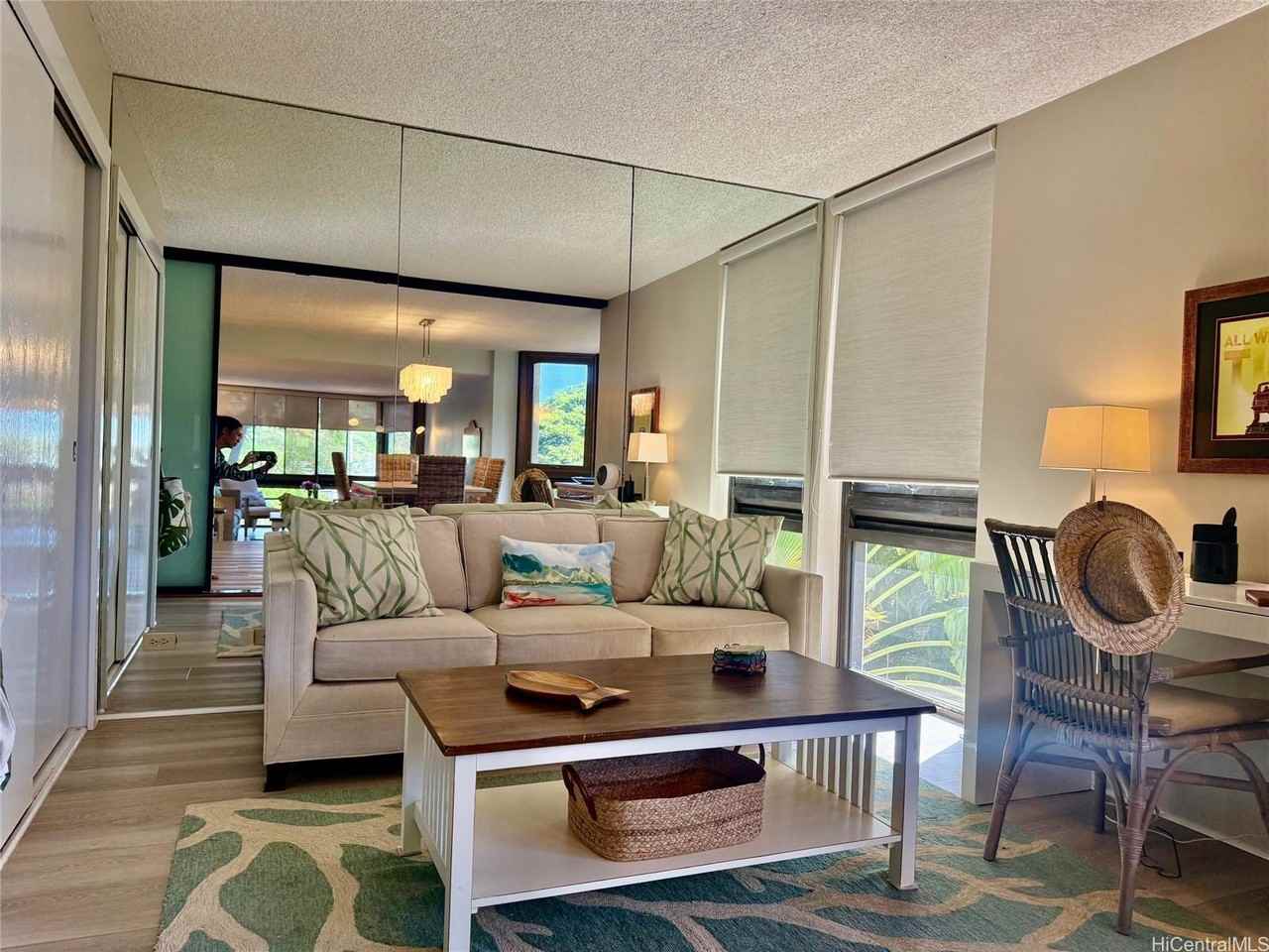 501 Hahaione St #4L - Photo 2 of 11