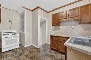 3720 Willys Pkwy - Photo 7 of 22