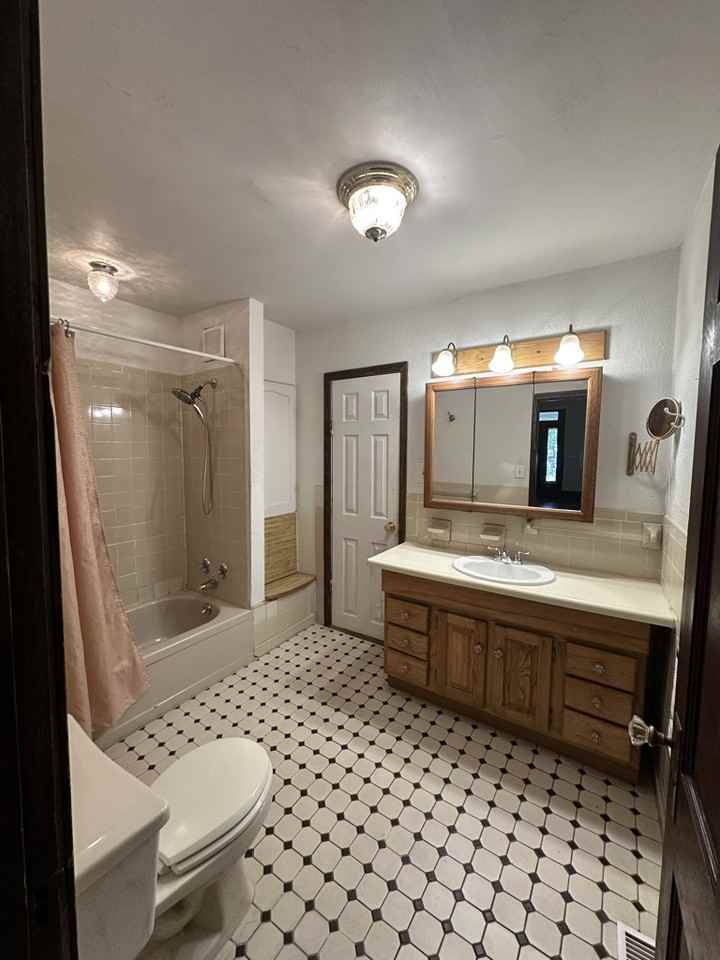 1253 Harbert Ave #1DOWN - Photo 7 of 16