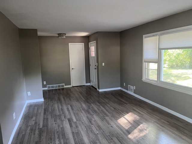 3921 Minnewashta Ct - Photo 7 of 16