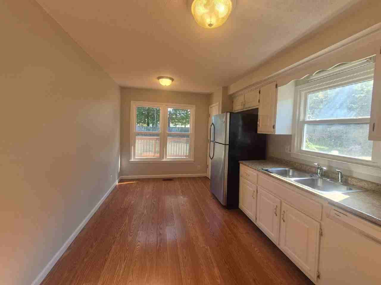 331 Andrew Dr - Photo 4 of 36