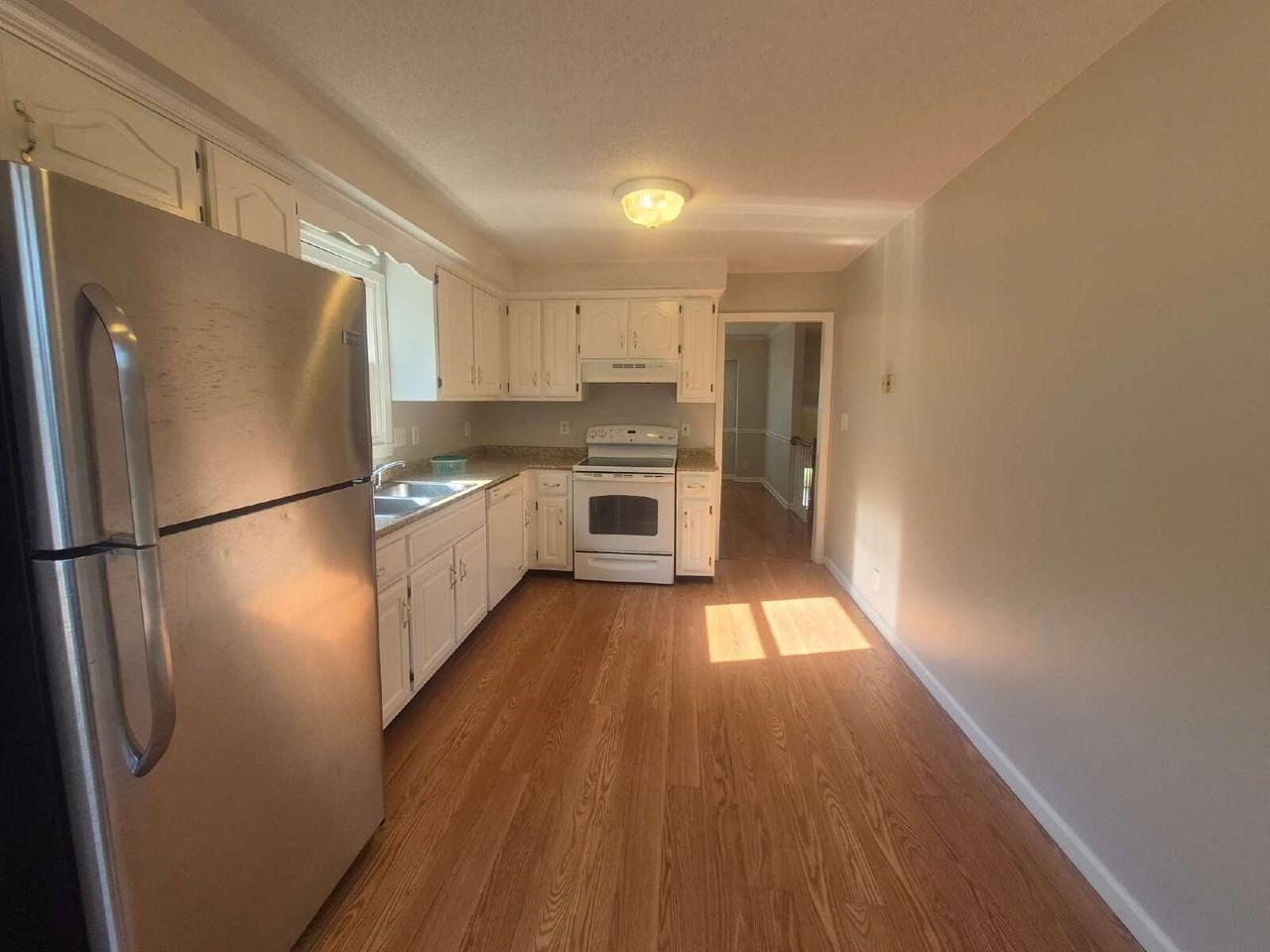 331 Andrew Dr - Photo 5 of 36