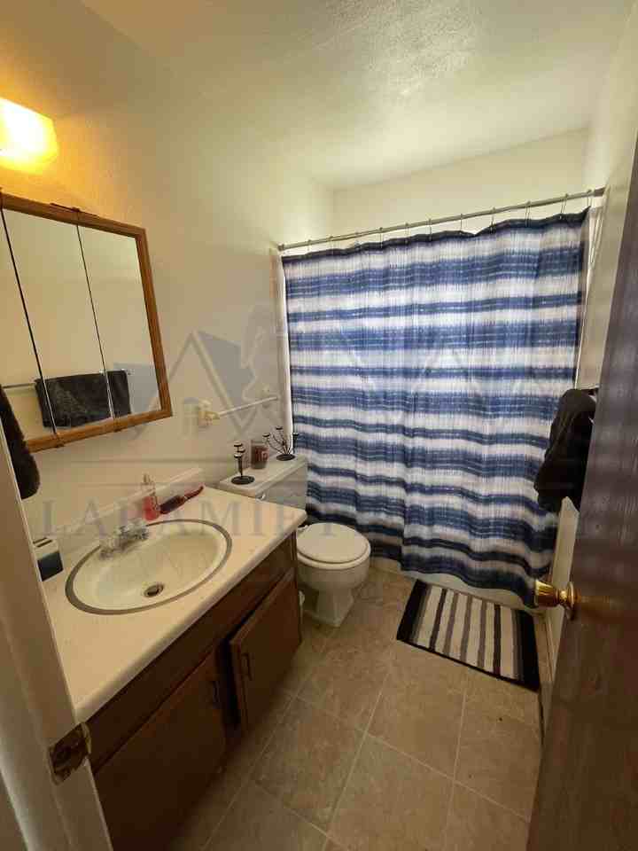 714 Downey  - 15 - Photo 5 of 9