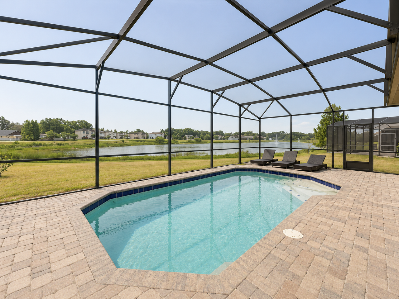 220 Brooke'S Pl - Photo 4 of 16