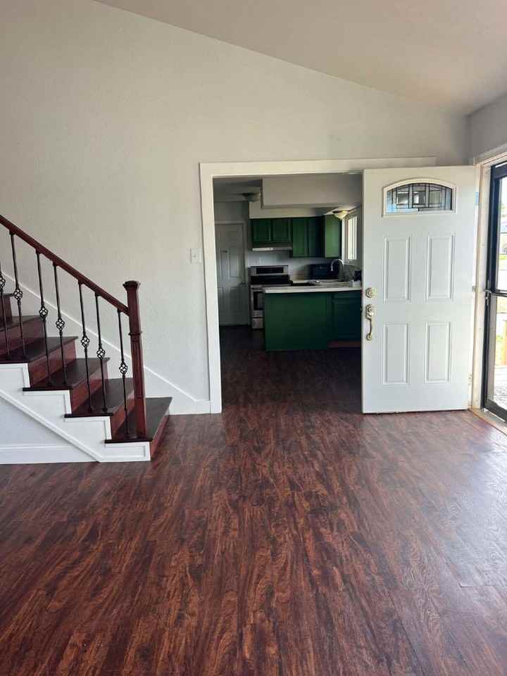 1520 Woodward Dr - Photo 2 of 11
