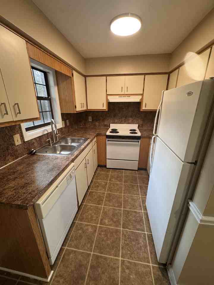 2215 17th Ave #1 - Photo 4 of 13