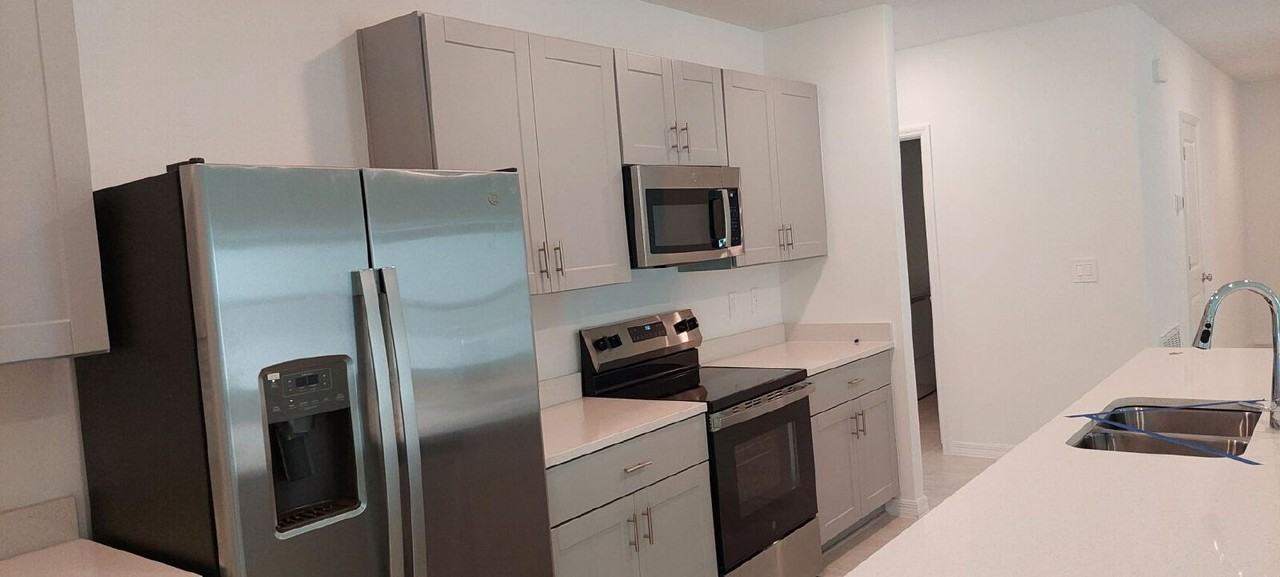 13490 Tropical Breeze Way - Photo 4 of 12