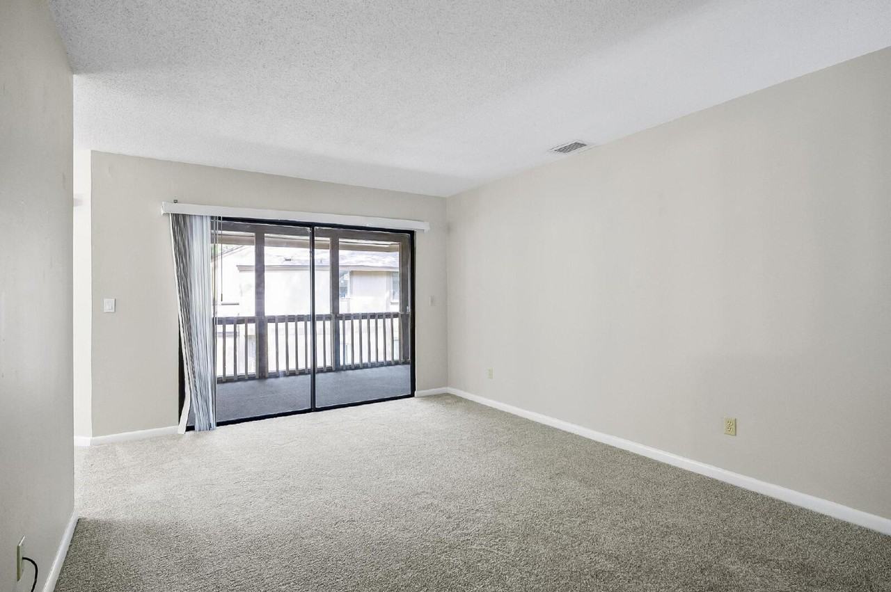 14 Oakmont Ct - Photo 7 of 50