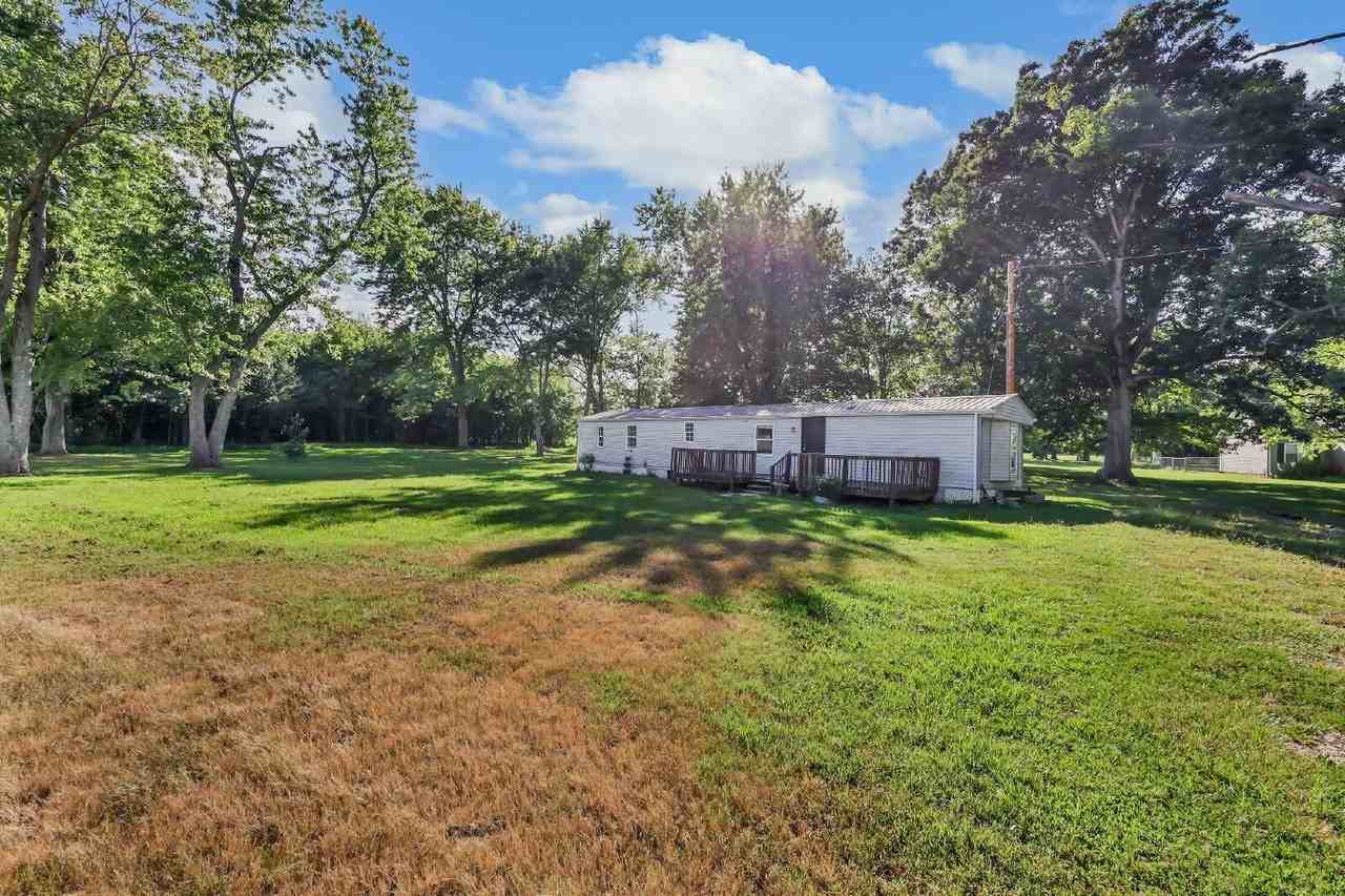 2558 Liverpool Rd - Photo 2 of 26