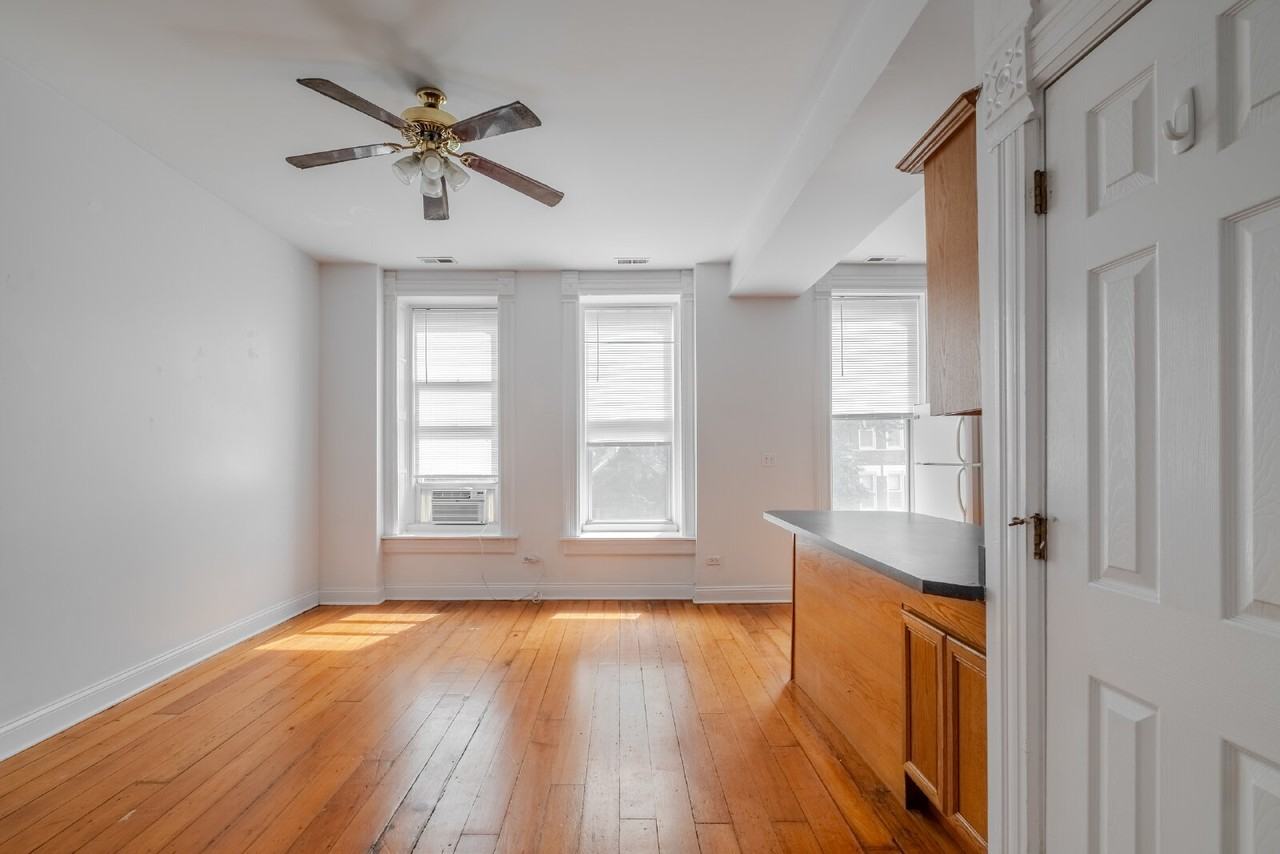 1470 W Huron St #3F - Photo 6 of 16