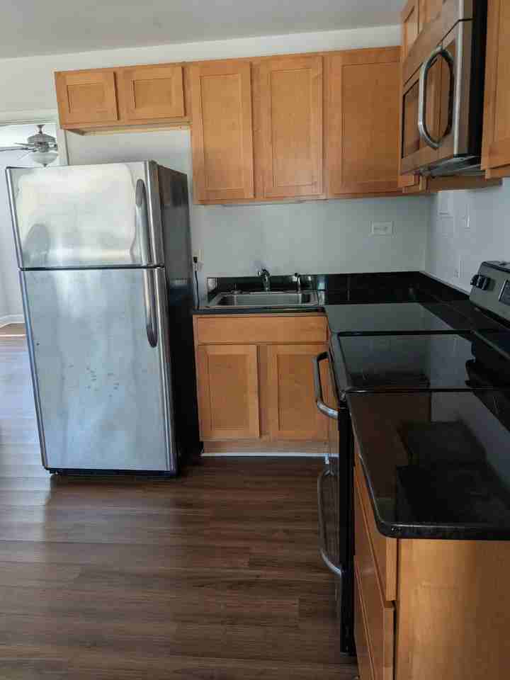 611 W Lane St #1 - Photo 3 of 8